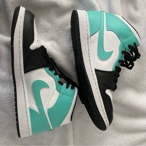 Nike jordan’s tropical twist